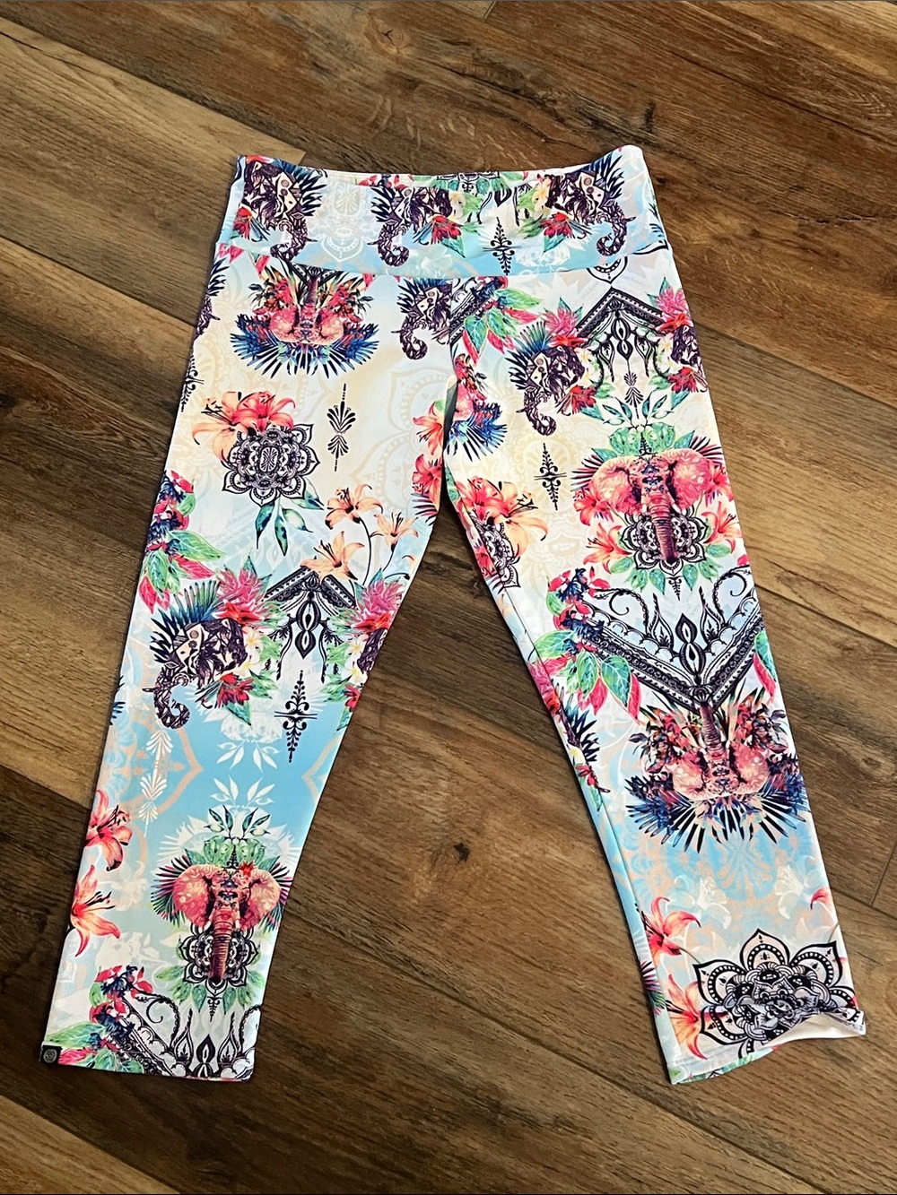 NWOT Sz S Onzie Multicolor Capri Leggings boho yoga workout